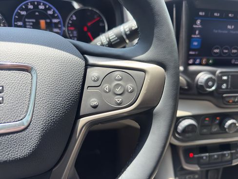 Used 2023 GMC Terrain Denali w/ Denali Premium Package AWD/4WD image 16