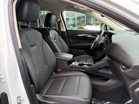 Used 2023 Buick Envision Essence image 14