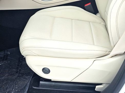 New 2026 Mercedes-Benz GLE 350 4MATIC image 17