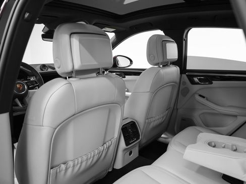 New 2026 Porsche Macan image 44