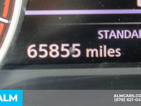 Used 2024 Nissan Rogue S FWD image 39