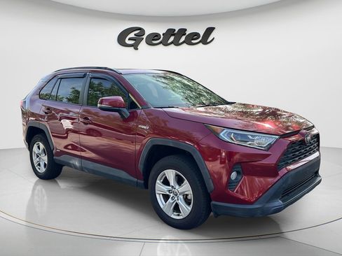 Used 2020 Toyota RAV4 XLE w/ Convenience Package AWD/4WD image 3