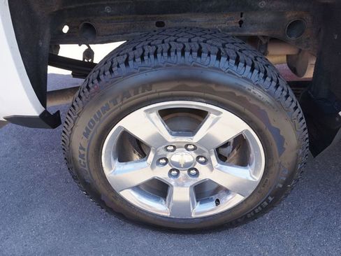 Used 2018 Chevrolet Silverado 1500 LT w/ Texas Edition image 14