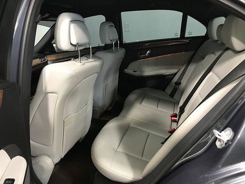 Used 2010 Mercedes-Benz E 350 Sedan image 16