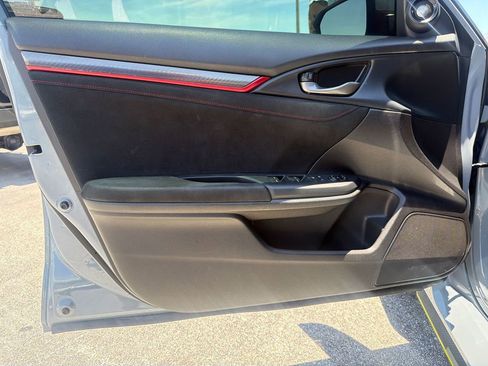 Used 2021 Honda Civic Type R image 8