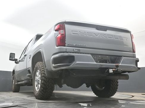 Used 2024 Chevrolet Silverado 2500 LT AWD/4WD image 35