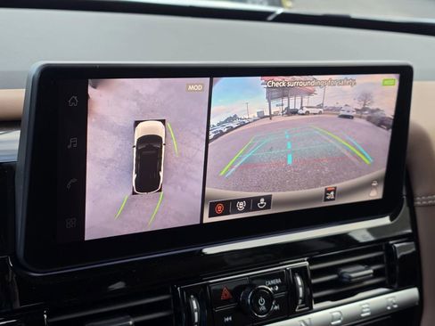 New 2026 Nissan Pathfinder Platinum image 17