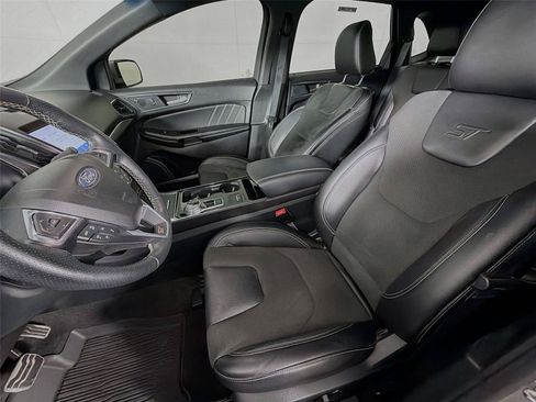Used 2020 Ford Edge ST w/ Cold Weather Package AWD/4WD image 2