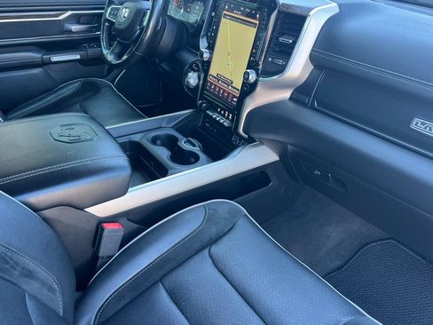 Used 2019 RAM 1500 Laramie AWD/4WD image 16
