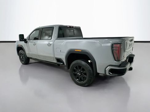 Used 2024 GMC Sierra 2500 AT4 w/ AT4 Premium Plus Package AWD/4WD image 5