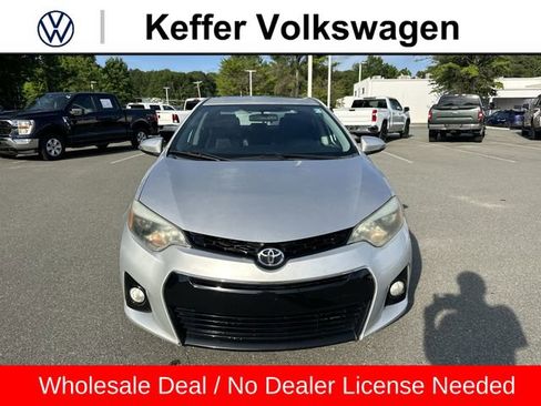 Used 2015 Toyota Corolla S w/ Driver Convenience Package FWD image 8
