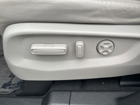 Used 2024 Honda Odyssey EX-L image 16