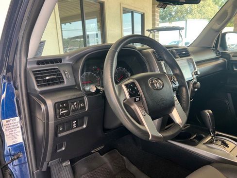 Used 2021 Toyota 4Runner SR5 Premium w/ Moonroof Package image 19