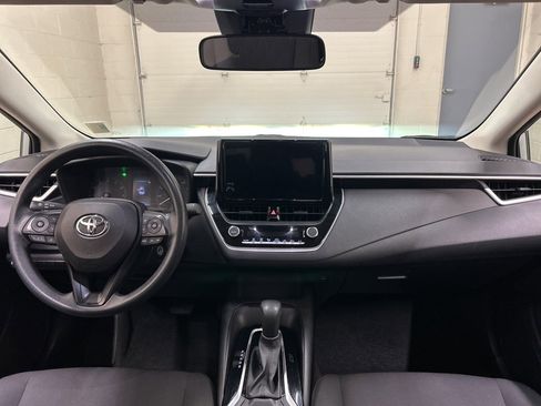 Used 2024 Toyota Corolla LE image 17
