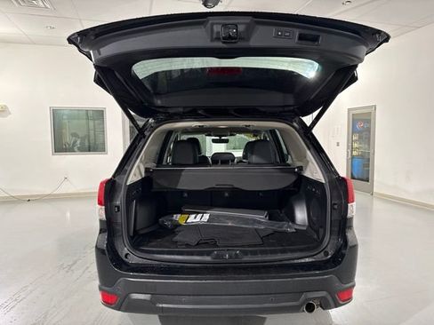Used 2023 Subaru Forester Limited AWD/4WD image 12
