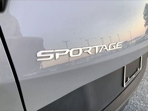 Used 2023 Kia Sportage X-Line AWD/4WD image 29