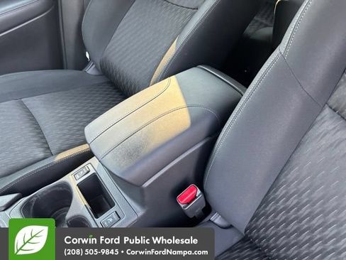 Used 2018 Nissan Rogue SV AWD/4WD image 22