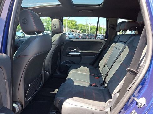 Used 2022 Mercedes-Benz GLB 250 image 12