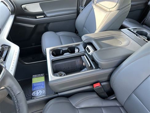 New 2025 Ford Expedition Max Active image 22