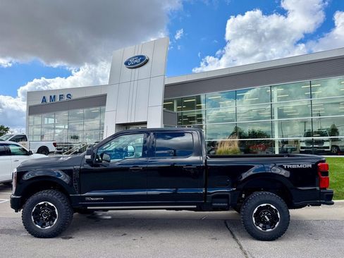 New 2026 Ford F250 Platinum w/ Tremor Off-Road Package image 2