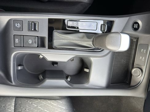 New 2026 Nissan Sentra SV FWD image 21