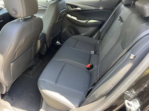 Used 2023 Buick Encore GX Select w/ Sport Touring Package FWD image 17