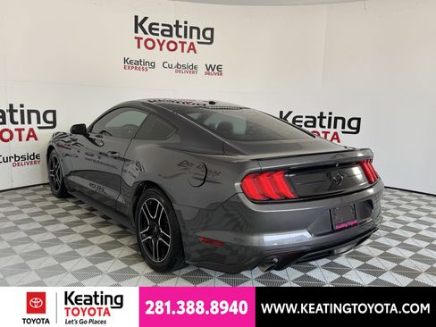Used 2019 Ford Mustang Coupe w/ Black Accent Package RWD image 6
