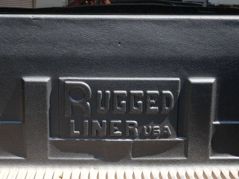 Used 2025 GMC Sierra 1500 SLT AWD/4WD image 14