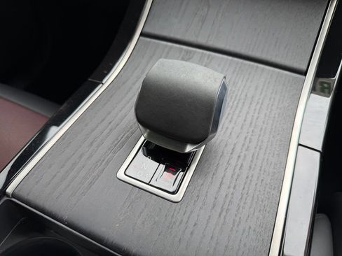 Used 2024 Land Rover Range Rover Velar Dynamic HSE AWD/4WD image 10