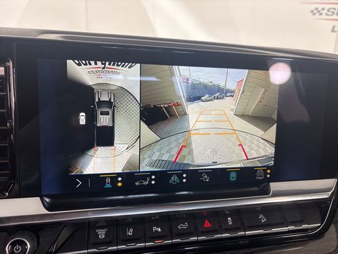 Used 2025 Chevrolet Silverado 2500 LTZ w/ Trail Boss Package image 19