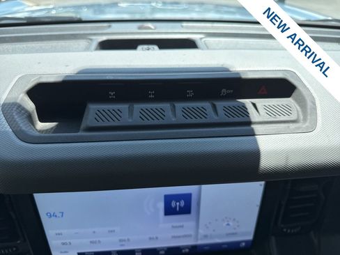 Used 2023 Ford Bronco Everglades AWD/4WD image 24