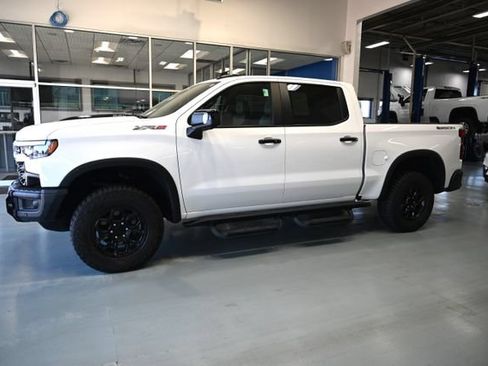 Used 2024 Chevrolet Silverado 1500 ZR2 w/ ZR2 Bison Edition AWD/4WD image 10