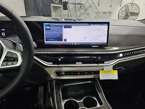 New 2026 BMW X7 M60i image 20