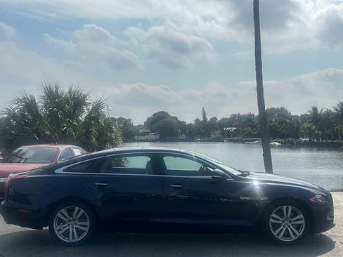 Used 2016 Jaguar XJ L Portfolio image 6