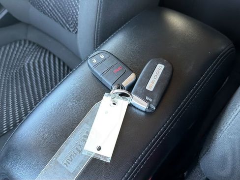 Used 2020 Dodge Journey SE w/ SE Popular Equipment Group image 37