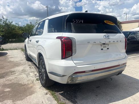 Used 2024 Hyundai Palisade Calligraphy FWD image 5