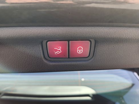 Used 2022 Mercedes-Benz C 300 4MATIC Sedan image 27