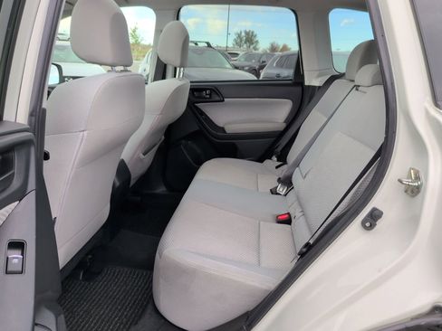 Used 2018 Subaru Forester 2.5i Premium AWD/4WD image 10