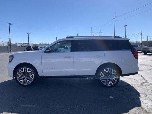 Used 2025 Ford Expedition Platinum w/ Platinum Ultimate Package image 5