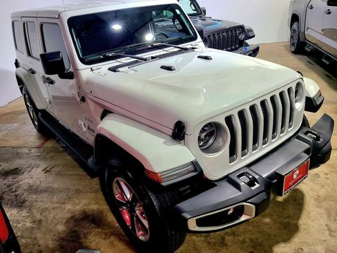 Used 2020 Jeep Wrangler Unlimited Sahara image 8