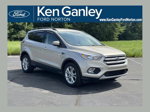 Certified 2018 Ford Escape SE FWD image 1