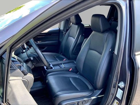 Used 2023 Honda Odyssey Touring image 14