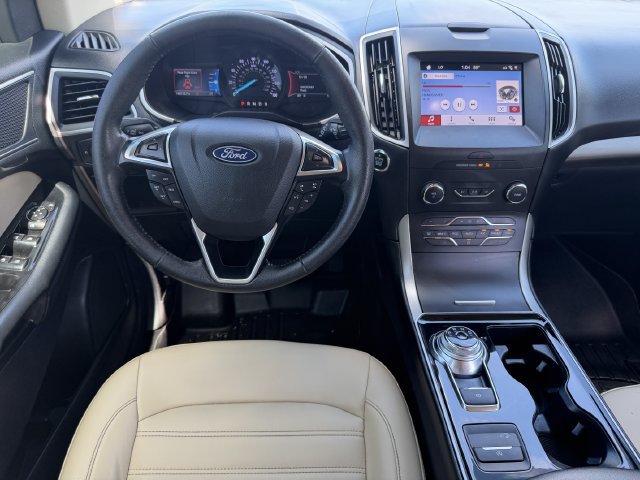 Used 2019 Ford Edge SEL w/ Equipment Group 201A FWD image 3