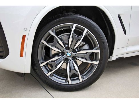 Used 2024 BMW X3 sDrive30i w/ Premium Package RWD image 30