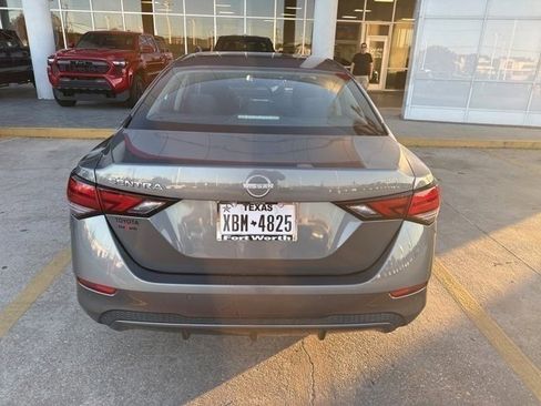 Used 2024 Nissan Sentra S image 8