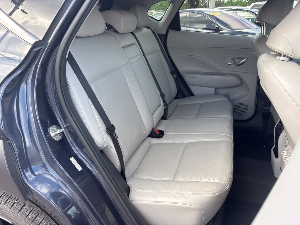 Used 2024 Hyundai Kona Limited FWD image 17