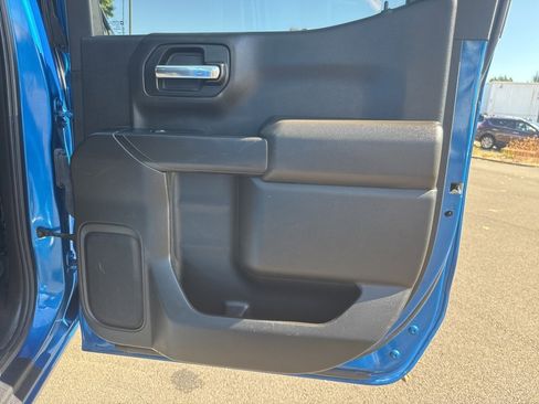 Used 2023 Chevrolet Silverado 1500 Custom image 22