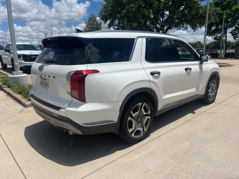 Used 2023 Hyundai Palisade Limited FWD image 3