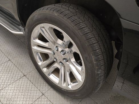 Used 2017 GMC Yukon SLT w/ Premium Edition RWD image 31