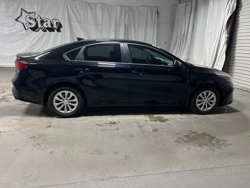 Used 2024 Kia Forte LX image 8